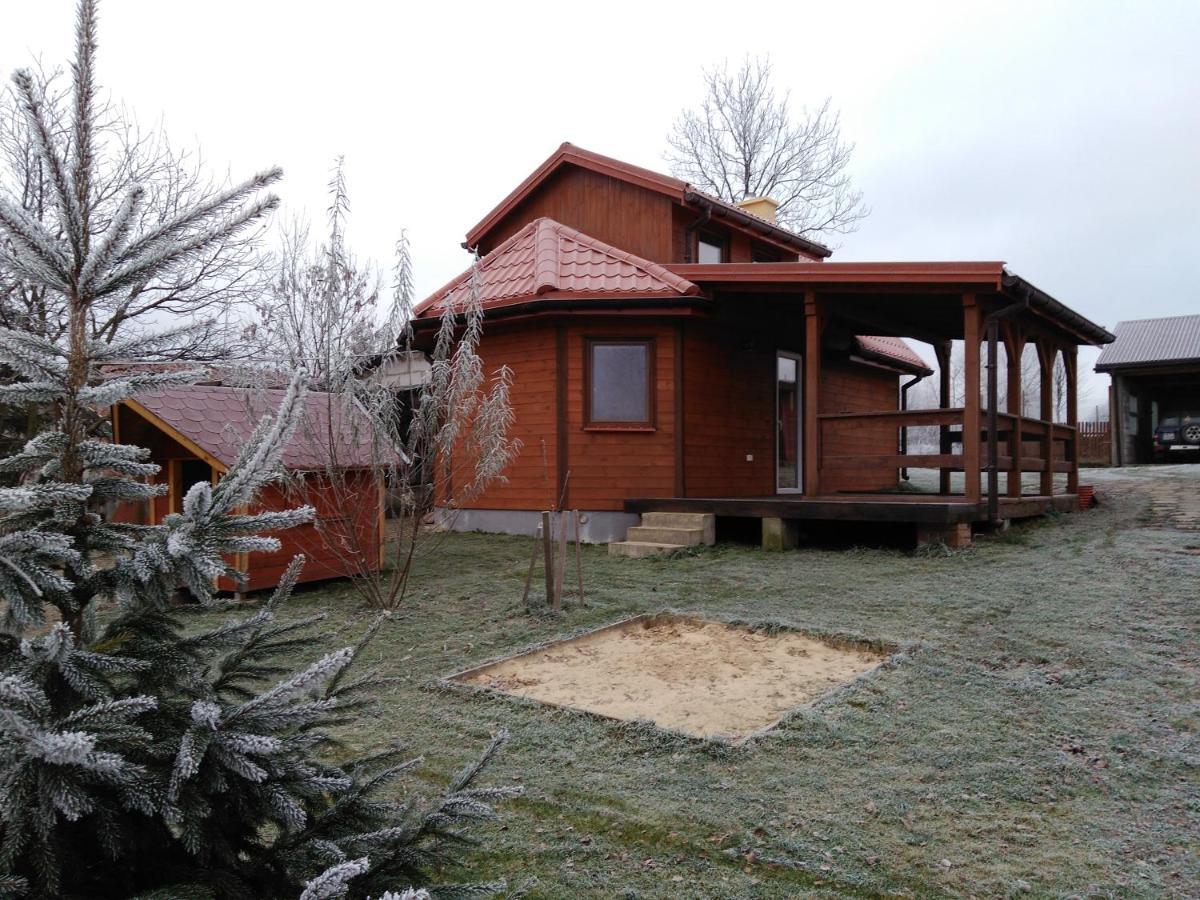 Domek Bialojany Экстерьер фото